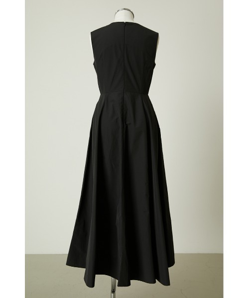 RIM.ARK(リムアーク)の「Noble flare volume dress(ワンピース・レディース・ネイビー系/ブラック・36/38)」の15枚目の写真