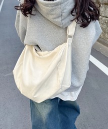 Outfitter lab（アウトフィッターラボ）の「アジャスターベルト ユニセックス ビッグキャンバスショルダーバッグ / A4収納可能（ショルダーバッグ）」