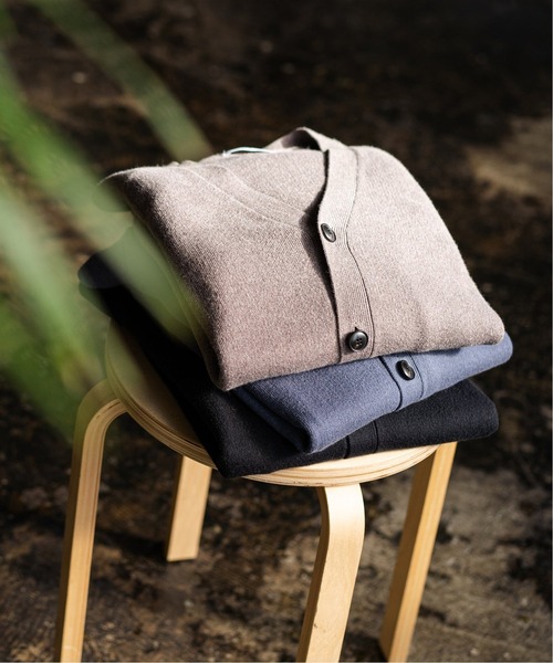 417 EDIFICE(フォーワンセブンエディフィス)の「コットンカシミヤスムース カーディガン(カーディガン/ボレロ・メンズ・ブラック/ブラウン/ネイビー/ライトグレー・SMALL/MEDIUM/LARGE)」の10枚目の写真