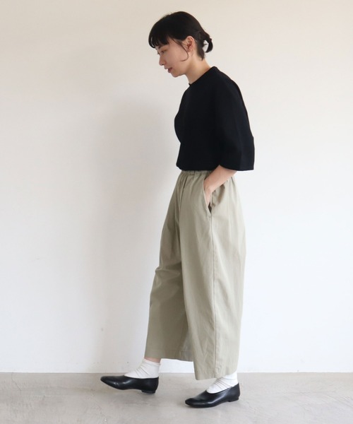 yuni(ユニ )の「80/2強撚コットン ギャバ ゴムタック パンツ(その他パンツ・レディース・ブラウン/ブラック/その他/グリーン・FREE)」の18枚目の写真