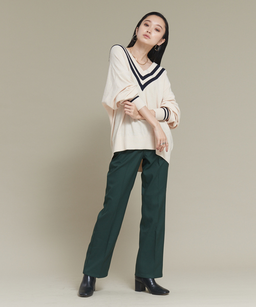 NOMINE(ノミネ)の「ビッグVラインカノコオーバーニット(ニット/セーター・レディース・ブラック/オレンジ/グリーン/アイボリー・フリー)」の6枚目の写真