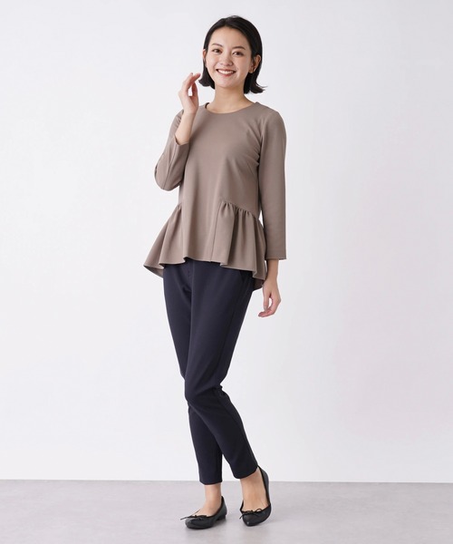 BEATRICE（ベアトリス）の「【BEATRICE】ペプラムプルオーバーブラウス（シャツ/ブラウス・レディース・ダークネイビー/ブラック/モカ・2）」の20枚目の写真