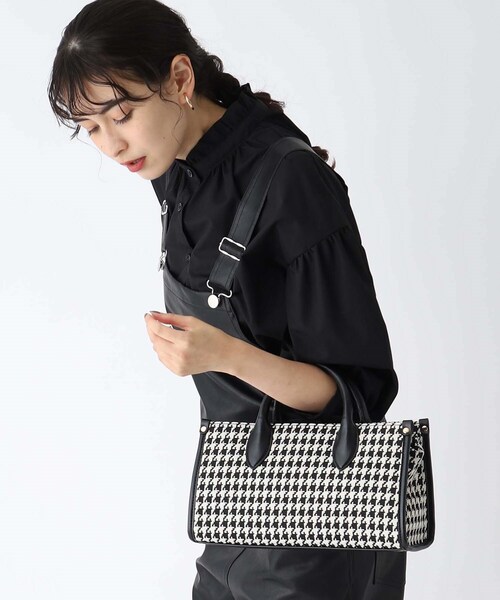 OPAQUE.CLIP（オペークドットクリップ）の「◆スクエアチェックボストンバッグ（ボストンバッグ・レディース・ダークブラウン系/ブラック系・00）」の2枚目の写真