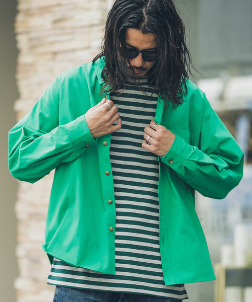 URBAN RESEARCH Sonny Label(アーバンリサーチサニーレーベル)の「シンプルオーバーボタンダウンシャツ(シャツ/ブラウス・メンズ・レッド/オフホワイト/グリーン/ブルー系その他・MEDIUM/LARGE)」の1枚目の写真