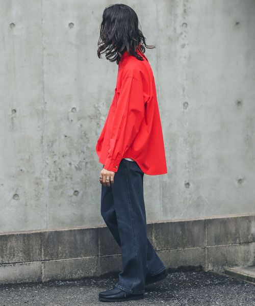 URBAN RESEARCH Sonny Label(アーバンリサーチサニーレーベル)の「シンプルオーバーボタンダウンシャツ(シャツ/ブラウス・メンズ・レッド/オフホワイト/グリーン/ブルー系その他・MEDIUM/LARGE)」の12枚目の写真