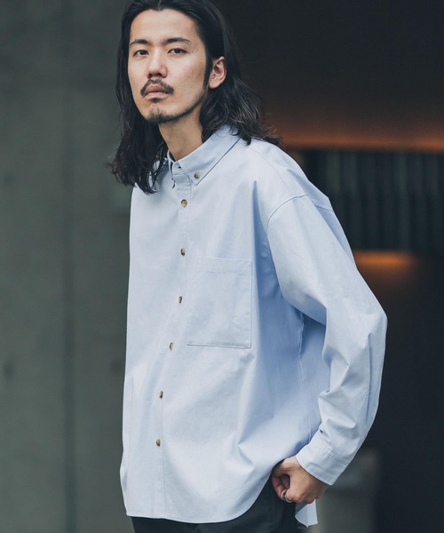 URBAN RESEARCH Sonny Label(アーバンリサーチサニーレーベル)の「シンプルオーバーボタンダウンシャツ(シャツ/ブラウス・メンズ・レッド/オフホワイト/グリーン/ブルー系その他・MEDIUM/LARGE)」の14枚目の写真