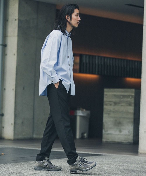 URBAN RESEARCH Sonny Label(アーバンリサーチサニーレーベル)の「シンプルオーバーボタンダウンシャツ(シャツ/ブラウス・メンズ・レッド/オフホワイト/グリーン/ブルー系その他・MEDIUM/LARGE)」の16枚目の写真