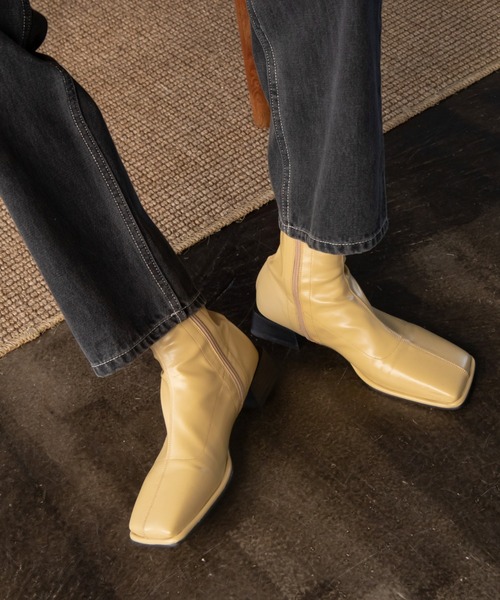VACANCY（ヴァカンシー）の「ストレッチスクエアカラーブーツ（ブーツ・レディース・ベージュ/ブルー・MEDIUM/LARGE/X-LARGE）」の5枚目の写真