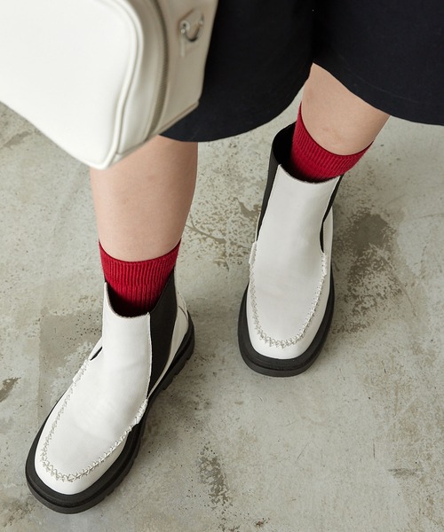 forksy.（フォルクシー）の「【forksy.】トラックソールサイドゴアモカブーツ（ブーツ・レディース・ブラック/オフホワイト/アッシュブラウン・S/M/L/LL）」の4枚目の写真