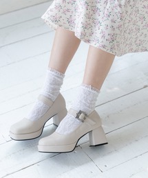 スクエアストラップパンプス