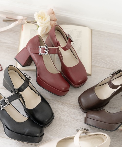 DearMyLoveRose（ディアマイラブローズ）の「スクエアストラップパンプス（パンプス・レディース・ブラック/レッド/ベージュ/ブラウン/ホワイト/クリアブラック/ピンク・23cm/23.5cm/24.5cm/22.5cm/24cm/25cm/25.5cm）」の8枚目の写真