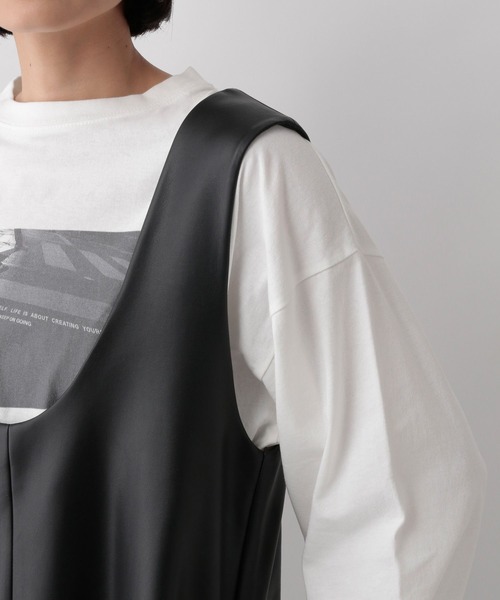 LOWRYS FARM（ローリーズファーム）の「エコレザージャンパースカート　165024（ワンピース・レディース・ブラック/アイボリー・FREE）」の15枚目の写真