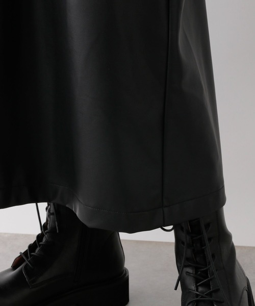 LOWRYS FARM（ローリーズファーム）の「エコレザージャンパースカート　165024（ワンピース・レディース・ブラック/アイボリー・FREE）」の17枚目の写真