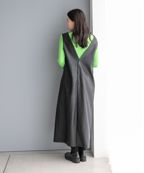 LOWRYS FARM（ローリーズファーム）の「エコレザージャンパースカート　165024（ワンピース・レディース・ブラック/アイボリー・FREE）」の8枚目の写真