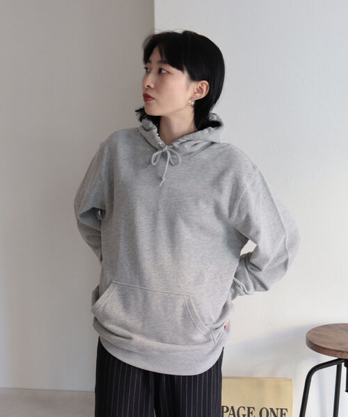 FREDY&GLOSTER（フレディアンドグロスター）の「【ネネチキン×FG】コラボパーカー（スウェット・レディース・ホワイト系その他4/ホワイト系その他5/ブラック系その他3/ブラック系その他4・FREE）」の12枚目の写真