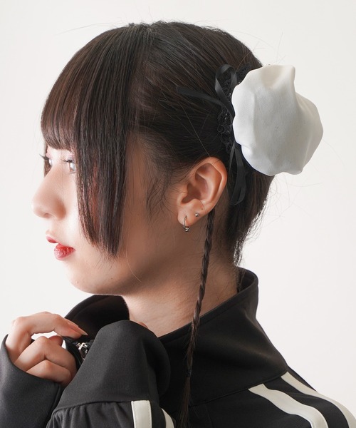 SPINNS（スピンズ）の「チャイナお団子ヘアアクセサリー（その他ヘアアクセサリー・レディース・ブルー/ホワイト/レッド・ONESIZE）」の5枚目の写真