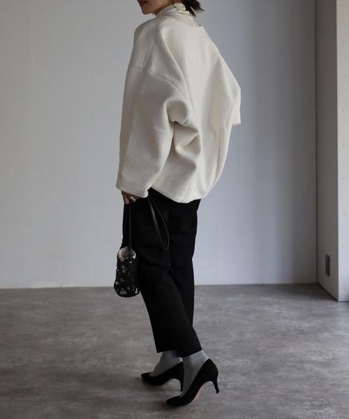 Bonjour Sagan(ボンジュールサガン)の「ウールライクコクーンコート(ノーカラーコート・レディース・キナリ/ネイビー/グレイッシュベージュ・FREE)」の8枚目の写真