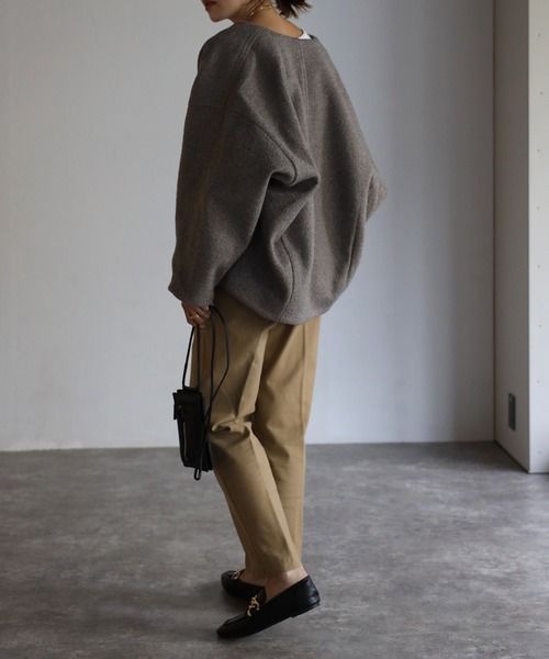 Bonjour Sagan(ボンジュールサガン)の「ウールライクコクーンコート(ノーカラーコート・レディース・キナリ/ネイビー/グレイッシュベージュ・FREE)」の17枚目の写真