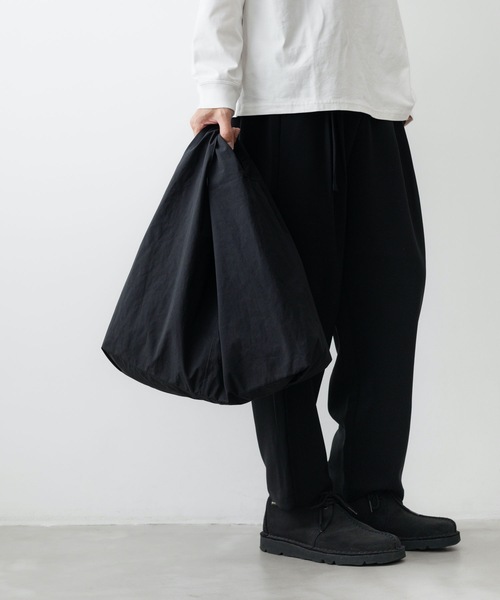 ATTACHMENT(アタッチメント)の「PE / NYマットクロス ショルダーショッピングバッグ / PE / NY MAT CLOTH SHOULDER SHOPPING BAG(ショルダーバッグ・メンズ・ブラック・FREE)」の13枚目の写真