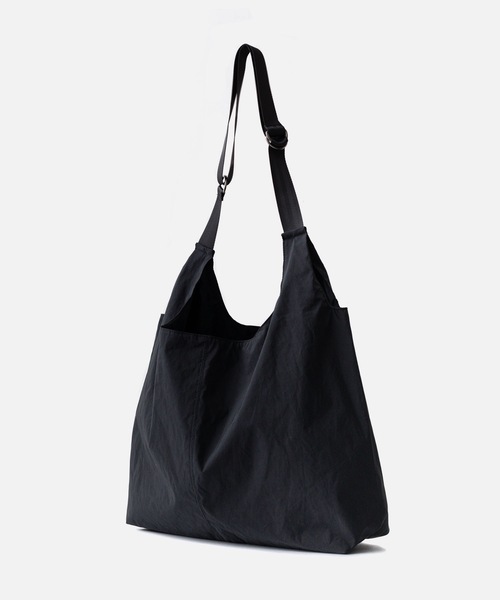 ATTACHMENT(アタッチメント)の「PE / NYマットクロス ショルダーショッピングバッグ / PE / NY MAT CLOTH SHOULDER SHOPPING BAG(ショルダーバッグ・メンズ・ブラック・FREE)」の15枚目の写真