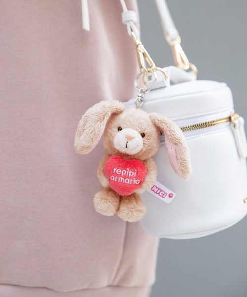 repipi armario（レピピ アルマリオ）の「【NICI×repipi】ぬいぐるみキーホルダー（チャーム・キッズ・ホワイト/その他1/その他2・FREE）」の2枚目の写真