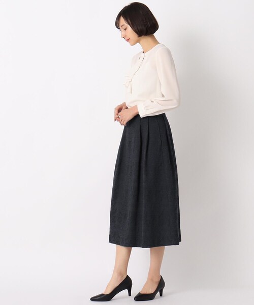 LAURA ASHLEY(ローラアシュレイ)の「【セレモニー対応/同素材ジャケットあり/洗える】ダマスクジャカードタックスカート(スカート・レディース・ネイビー系8・38/40)」の11枚目の写真
