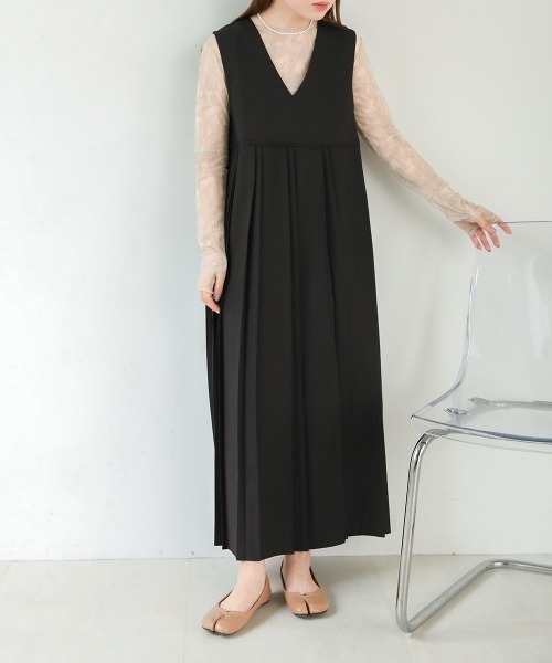 Bab（バブ）の「【ちょこび×Bab】ダブルプリーツ2WAYジャンパーワンピース（ジャンパースカート・レディース・ベージュ/ブラック・S/M）」の3枚目の写真