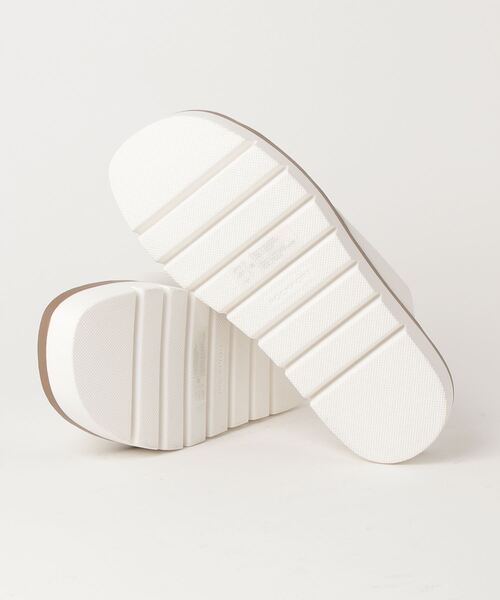 ROCKPORT（ロックポート）の「【WOMEN】ソフィー クロス スライド（サンダル・レディース・ホワイト・23.0cm/23.5cm/24.0cm/24.5cm/25.0cm）」の3枚目の写真