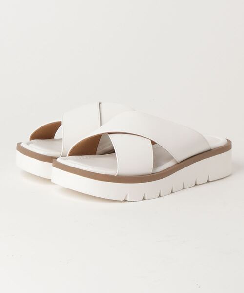 ROCKPORT（ロックポート）の「【WOMEN】ソフィー クロス スライド（サンダル・レディース・ホワイト・23.0cm/23.5cm/24.0cm/24.5cm/25.0cm）」の9枚目の写真