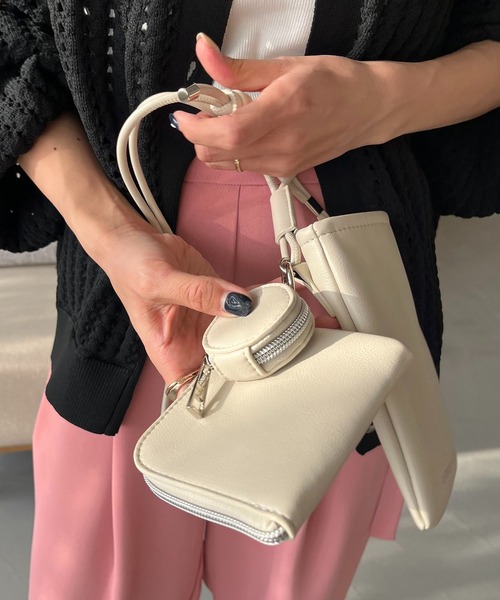 CAPRICIEUX LE'MAGE（カプリシューレマージュ）の「3SETソフトスマホ