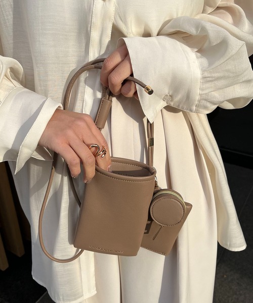 CAPRICIEUX LE'MAGE（カプリシューレマージュ）の「3SETソフトスマホ