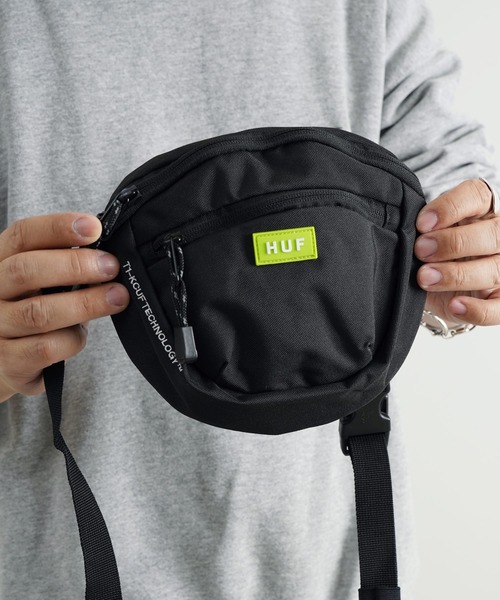 HUF(ハフ)の「HUF / ハフ BUNKER SHOULDER BAG 1.2L ショルダーバッグ(ショルダーバッグ・メンズ・ブラック・FREE)」の2枚目の写真