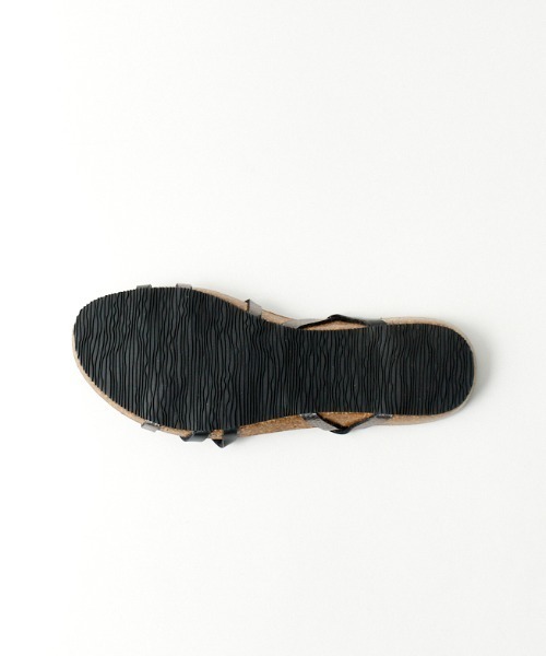 PLAKTON（プラクトン）の「[PLAKTON/プラクトン] 別注 クロスストラップサンダル（サンダル・レディース・ブラック/ベージュ・38/36/37）」の7枚目の写真