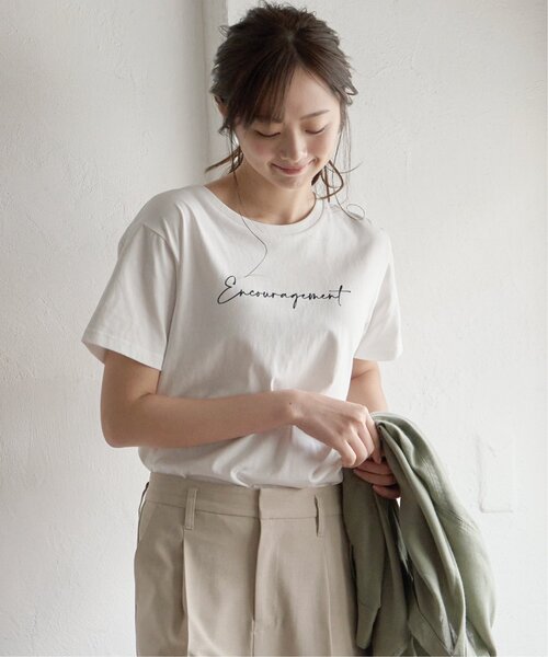 ikka(イッカ)の「ロゴフォトプリントT(Tシャツ/カットソー・レディース・ベージュ/ミント/ホワイト/チャコールグレー/オフホワイト/ブラック・S/M/L)」の8枚目の写真