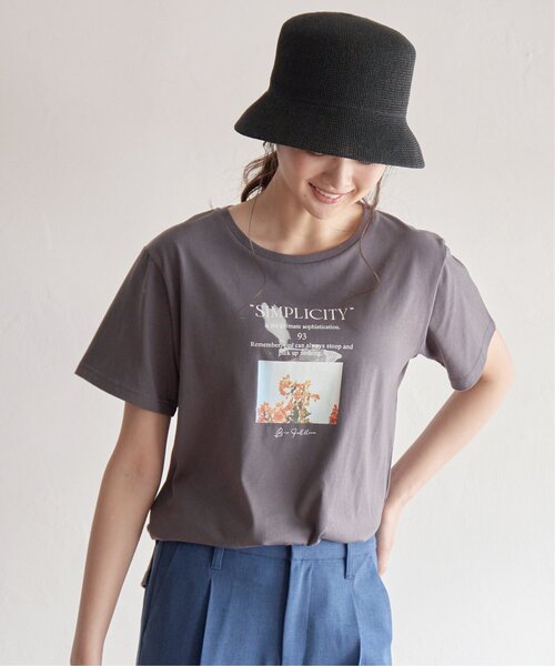 ikka(イッカ)の「ロゴフォトプリントT(Tシャツ/カットソー・レディース・ベージュ/ミント/ホワイト/チャコールグレー/オフホワイト/ブラック・S/M/L)」の14枚目の写真