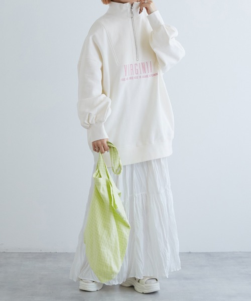 w closet(ダブルクローゼット)の「ハーフジップ刺繍入りスウェット(スウェット・レディース・イエロー系/オフホワイト/グレー・FREE)」の17枚目の写真