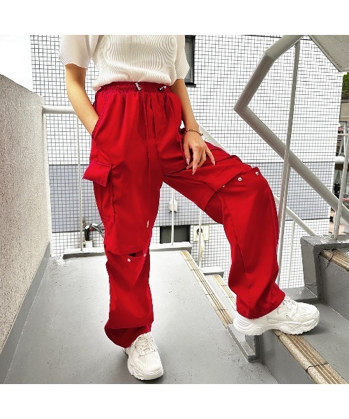 PRIVATE BEACH（プライベートビーチ）の「膝ボタン開きカーゴパンツ