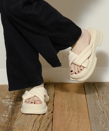 SVEC | プラットフォーム チャンキー パフィーサンダル(サンダル)