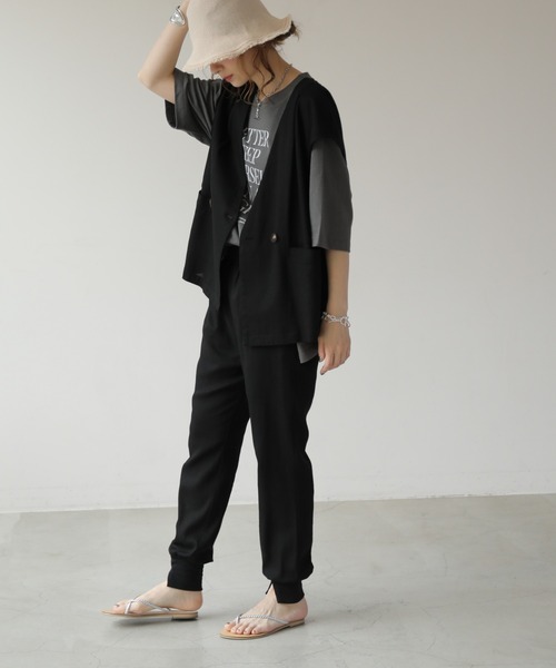 frames RAY CASSIN(フレームスレイカズン)の「WEB限定 リネンブレンド裾スリットジョガーパンツ セットアップ着用可(その他パンツ・レディース・ブラック/グレイッシュベージュ・FREE)」の16枚目の写真