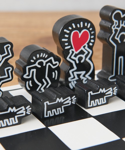KEITH HARING キースヘリング展 限定 トランプ 2デッキセット UNO」のキース・ヘリング版を米Mattelがリリース。バスキア版に