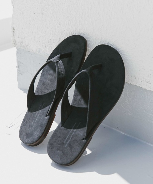 URBAN RESEARCH DOORS(アーバンリサーチドアーズ)の「Made in Japan トングサンダル(サンダル・メンズ・グレー系その他/ブラック・LARGE/MEDIUM)」の2枚目の写真