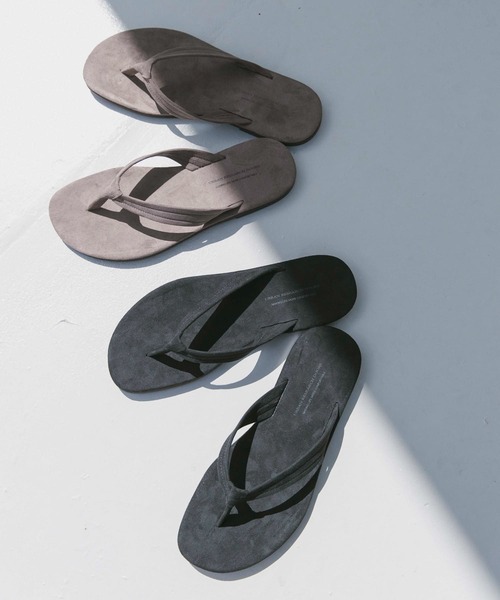 URBAN RESEARCH DOORS(アーバンリサーチドアーズ)の「Made in Japan トングサンダル(サンダル・メンズ・グレー系その他/ブラック・LARGE/MEDIUM)」の4枚目の写真
