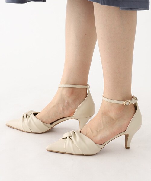 index（インデックス）の「◆【低反発クッション/6.5cmヒール】ツイストデザインストラップパンプス（パンプス・レディース・ブラック/ライトグリーン/オフホワイト・02/03）」の2枚目の写真