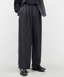 LIDNM的「LIGHT TWEED EASY TROUSERS（其他褲裝）」