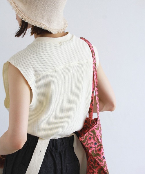 Crisp（クリスプ）の「ヘンリーフレンチワッフルTシャツ（Tシャツ/カットソー・レディース・コーラルピンク/アイボリー・FREE）」の3枚目の写真