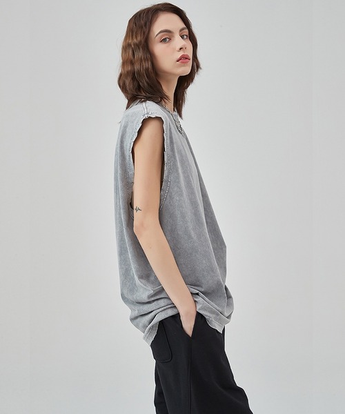 WESTSEA(ウエストシー)の「無地 ロング丈ノースリーブTシャツ 色落ち タンクトップ(タンクトップ・メンズ・チャコールグレー/グレー/ブラック・L/XL/M)」の8枚目の写真