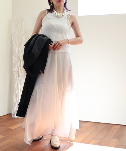 ULEULA(ウルア)の「チュールロングキャミワンピース(ワンピース・レディース・アイボリー/ブラック・FREE)」の22枚目の写真