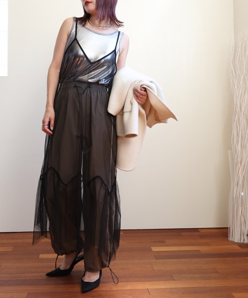 ULEULA(ウルア)の「チュールロングキャミワンピース(ワンピース・レディース・アイボリー/ブラック・FREE)」の4枚目の写真