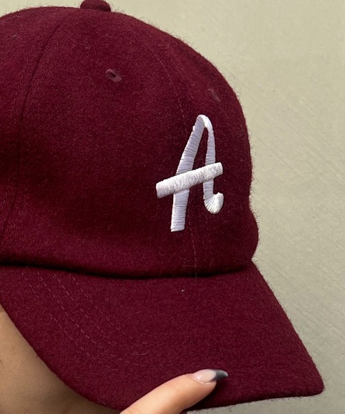 un dix cors（アンディコール）の「刺繍入りメルトンキャップ（キャップ・レディース・キャメル/ボルドー・FREE）」の5枚目の写真