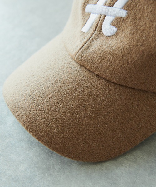 un dix cors（アンディコール）の「刺繍入りメルトンキャップ（キャップ・レディース・キャメル/ボルドー・FREE）」の13枚目の写真